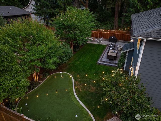 12033 NE 70th Street, Kirkland, WA 98033