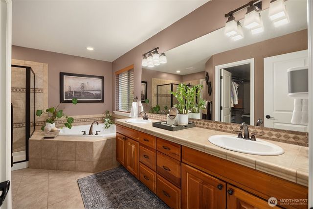 12033 NE 70th Street, Kirkland, WA 98033