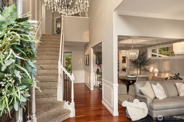 12033 NE 70th Street, Kirkland, WA 98033
