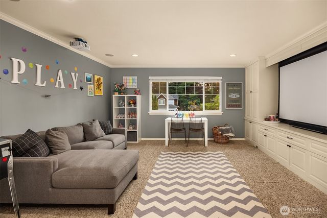 12033 NE 70th Street, Kirkland, WA 98033
