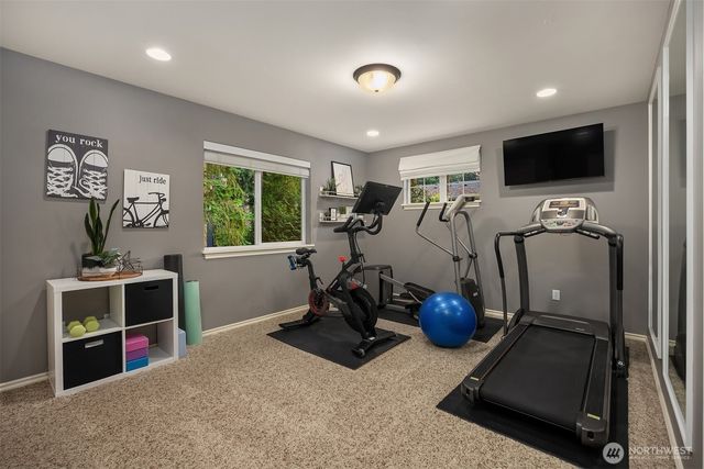 12033 NE 70th Street, Kirkland, WA 98033
