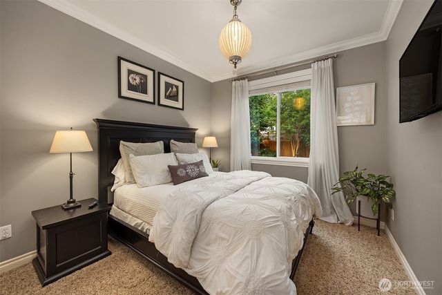 12033 NE 70th Street, Kirkland, WA 98033