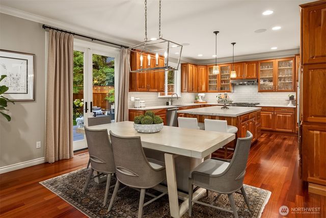 12033 NE 70th Street, Kirkland, WA 98033