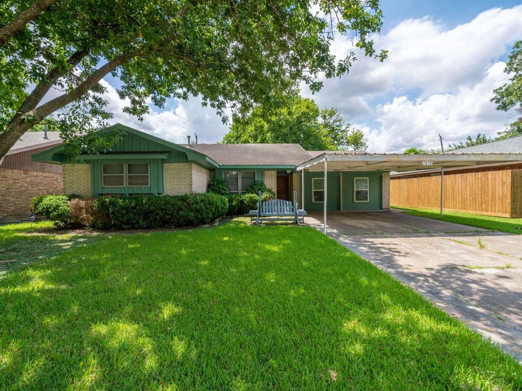 2818 Mulberry Lane, Pasadena, TX 77502