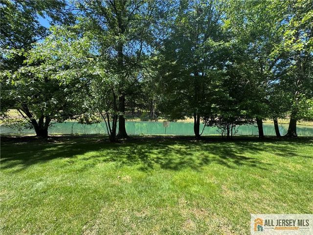 7 Sheffield Court, North Brunswick, NJ 08902