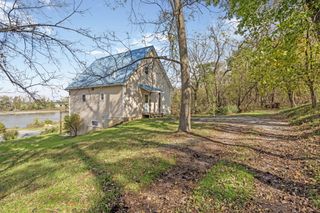 1308 COMMERCIAL ST, Boonville, MO 65233