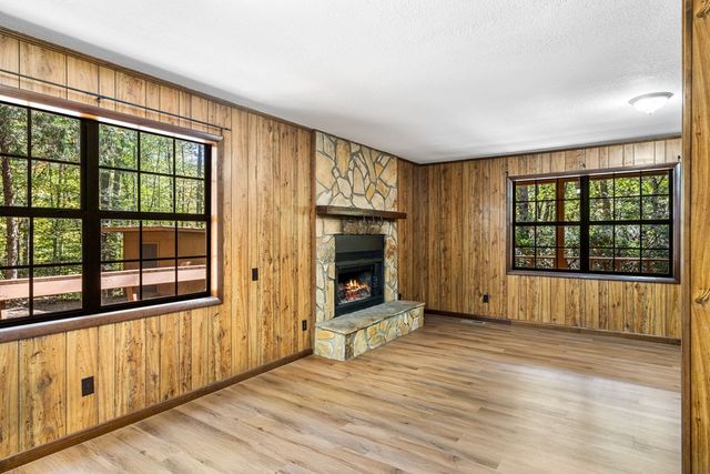 33 Hundred Acre Woods, Murphy, NC 28906