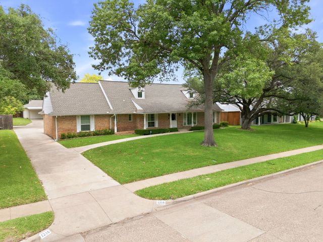 1216 Cherokee Drive, Richardson, TX 75080