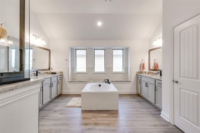 2808 Stone Branch DR, Leander, TX 78641