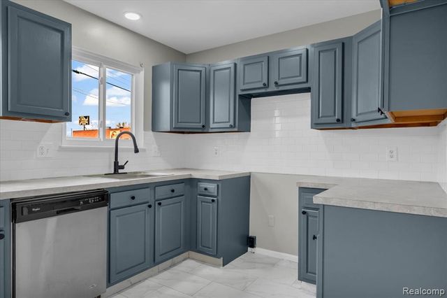 1719 Ferris Avenue, Lincoln Park, MI 48146