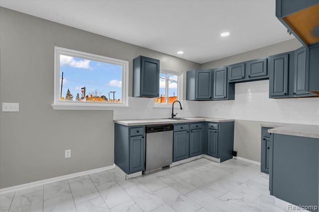 1719 Ferris Avenue, Lincoln Park, MI 48146