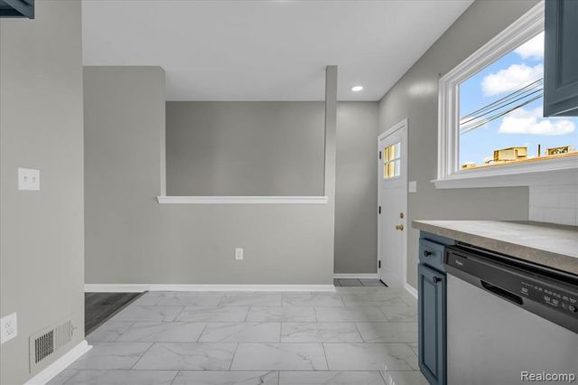 1719 Ferris Avenue, Lincoln Park, MI 48146