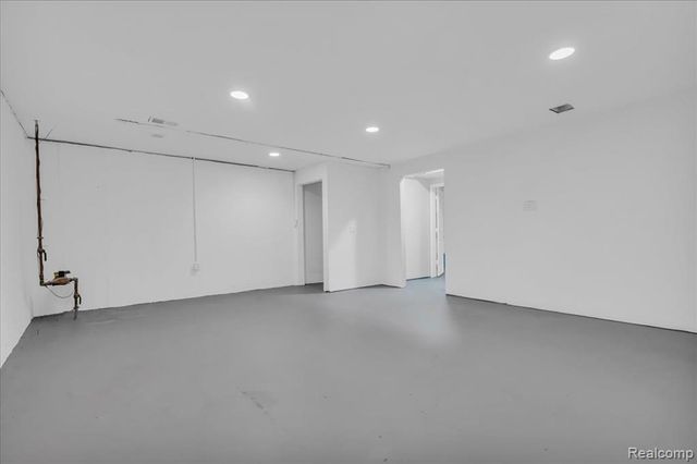 1719 Ferris Avenue, Lincoln Park, MI 48146