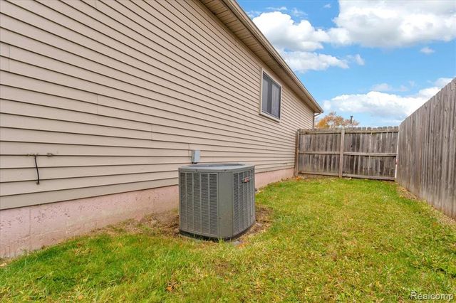 1719 Ferris Avenue, Lincoln Park, MI 48146