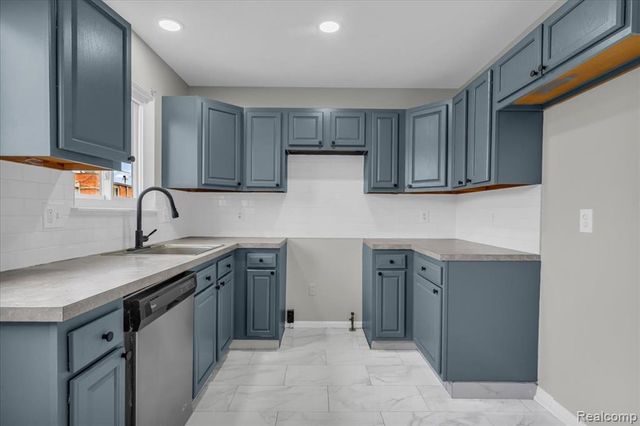 1719 Ferris Avenue, Lincoln Park, MI 48146