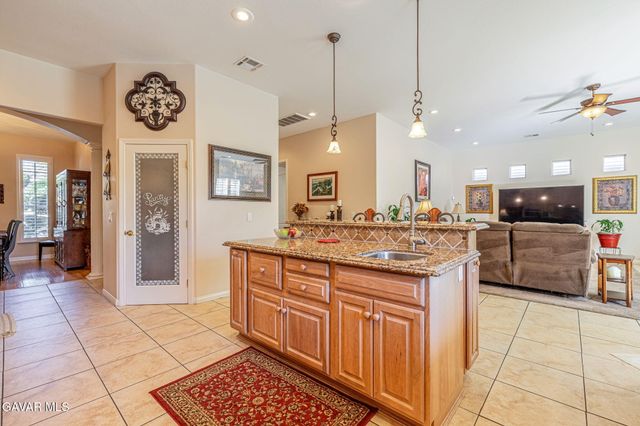 39748 Golfers Drive, Palmdale, CA 93551