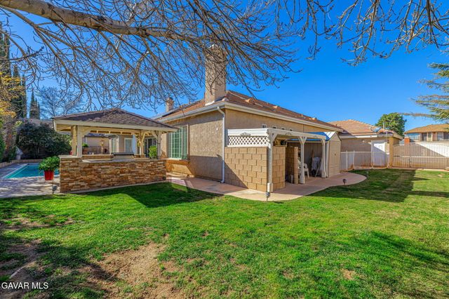 39748 Golfers Drive, Palmdale, CA 93551
