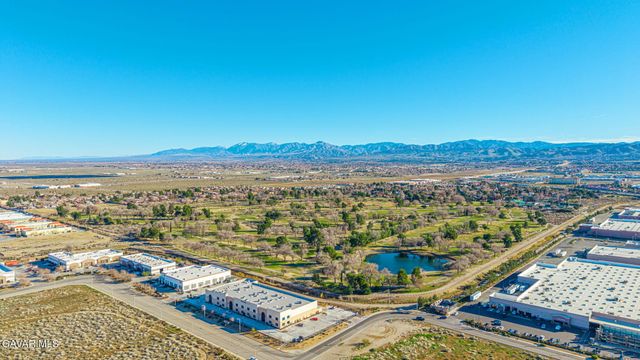 39748 Golfers Drive, Palmdale, CA 93551