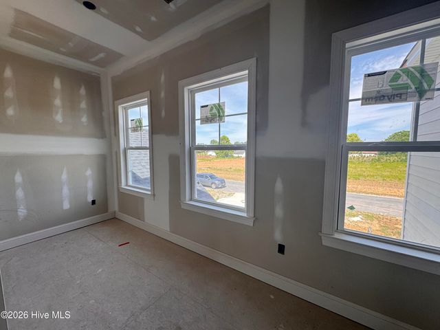 1738 Dixon Grove Lane, Grimesland, NC 27837