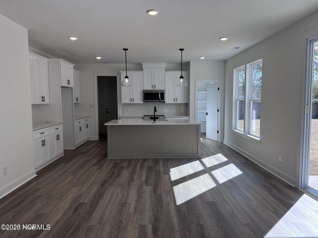 1738 Dixon Grove Lane, Grimesland, NC 27837