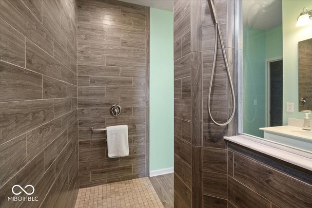 15977 Bugle Ridge Drive, Noblesville, IN 46060