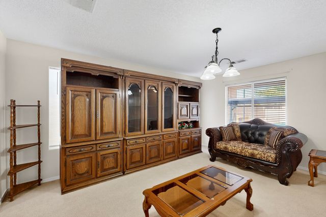 8832 Templeton Avenue SW, Albuquerque, NM 87121