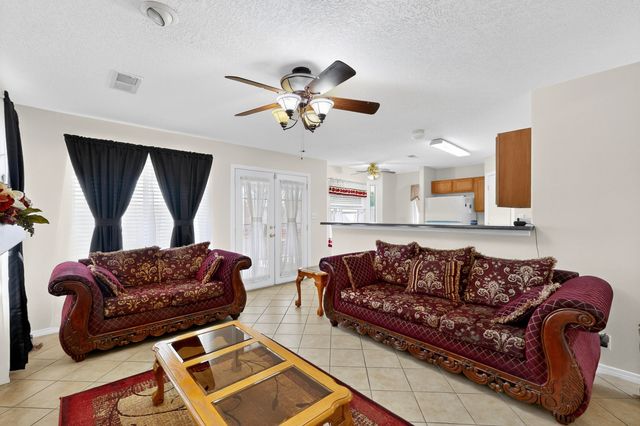 8832 Templeton Avenue SW, Albuquerque, NM 87121