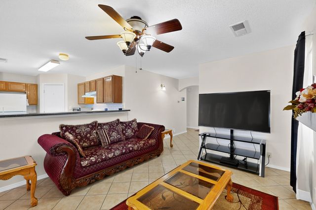 8832 Templeton Avenue SW, Albuquerque, NM 87121