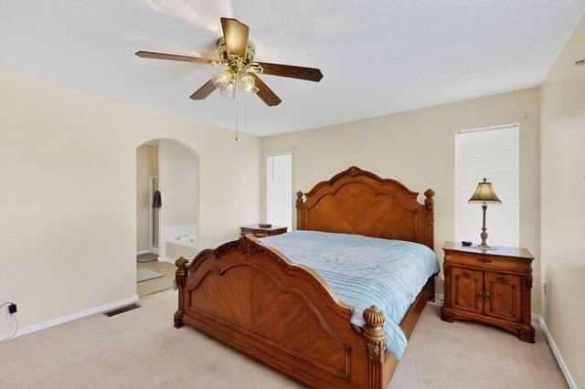 8832 Templeton Avenue SW, Albuquerque, NM 87121