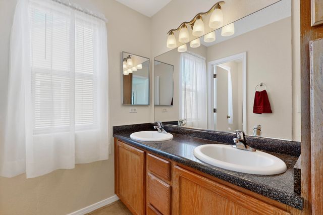 8832 Templeton Avenue SW, Albuquerque, NM 87121