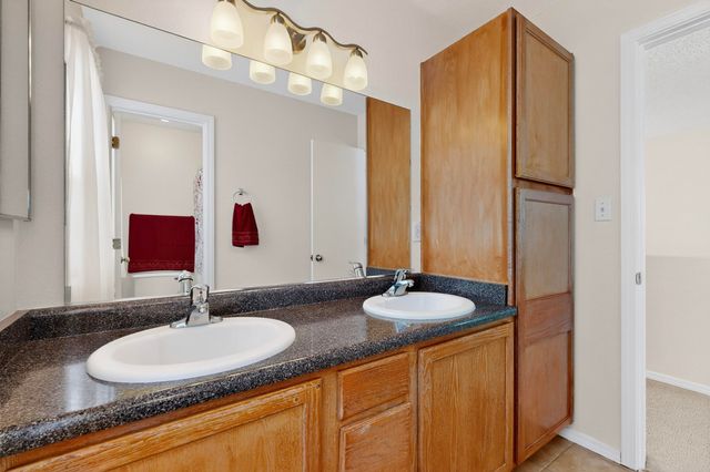 8832 Templeton Avenue SW, Albuquerque, NM 87121