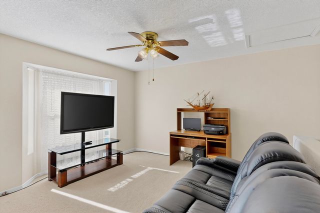 8832 Templeton Avenue SW, Albuquerque, NM 87121