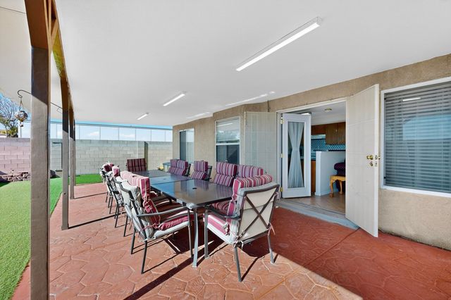 8832 Templeton Avenue SW, Albuquerque, NM 87121