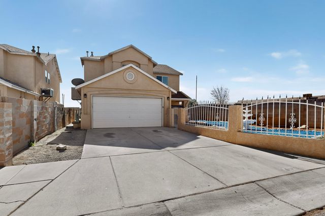 8832 Templeton Avenue SW, Albuquerque, NM 87121