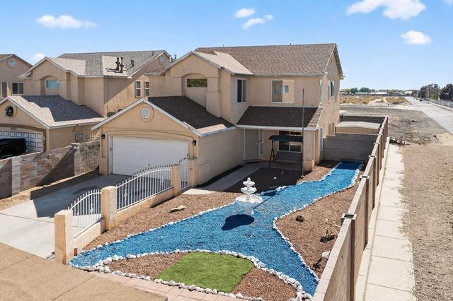 8832 Templeton Avenue SW, Albuquerque, NM 87121