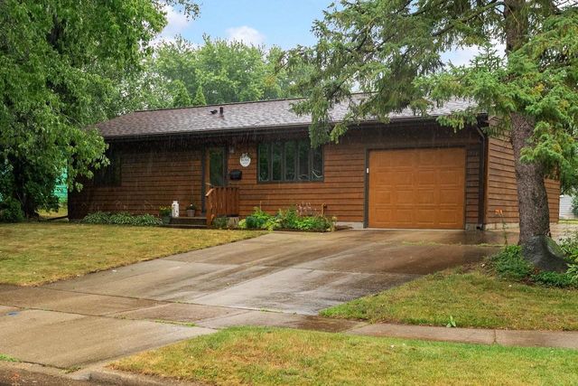 6021 Meadowood Drive, Madison, WI 53711