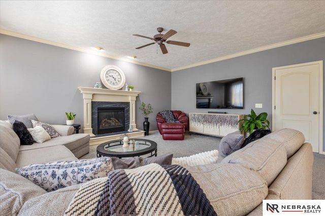 3936 S 192nd Avenue, Omaha, NE 68130