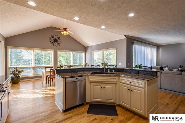 3936 S 192nd Avenue, Omaha, NE 68130