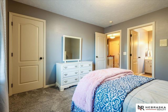 3936 S 192nd Avenue, Omaha, NE 68130