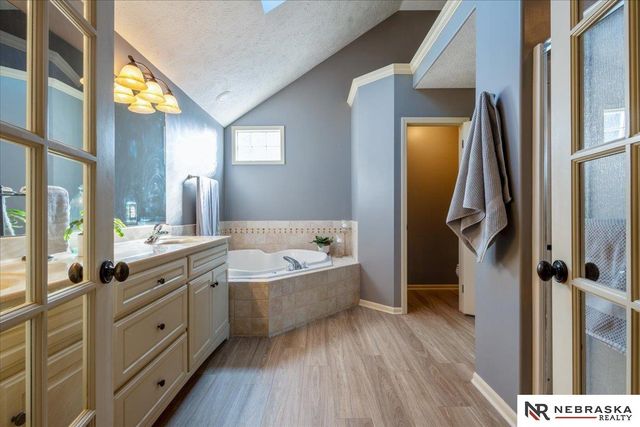 3936 S 192nd Avenue, Omaha, NE 68130