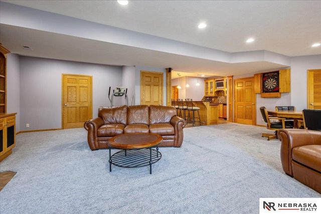 3936 S 192nd Avenue, Omaha, NE 68130