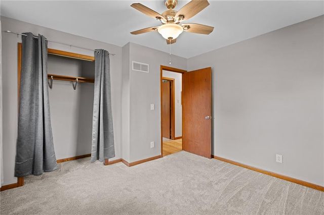 126 SE Moore Street, Blue Springs, MO 64014