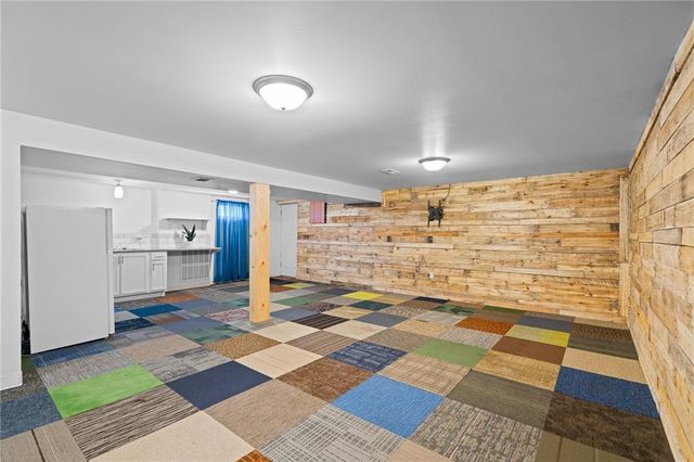 126 SE Moore Street, Blue Springs, MO 64014