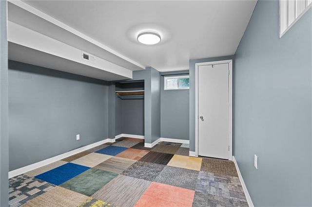 126 SE Moore Street, Blue Springs, MO 64014