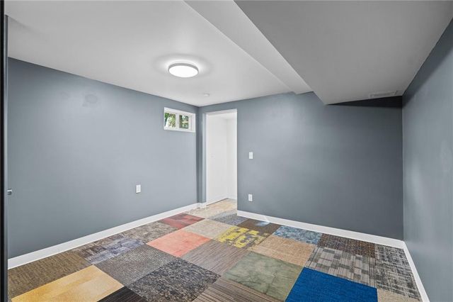 126 SE Moore Street, Blue Springs, MO 64014