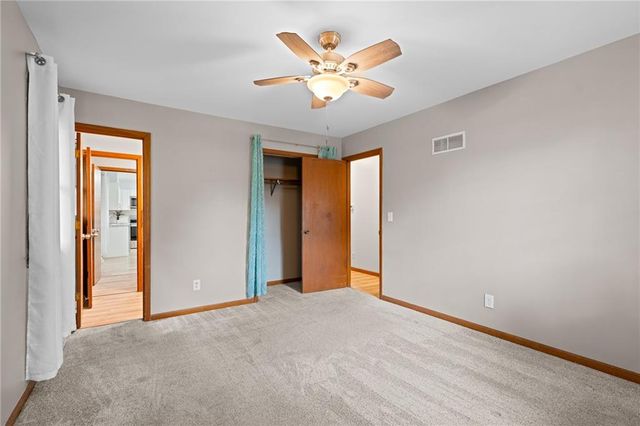 126 SE Moore Street, Blue Springs, MO 64014