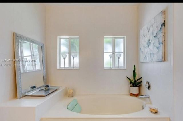 2967 NE 42nd Ave, Homestead, FL 33033
