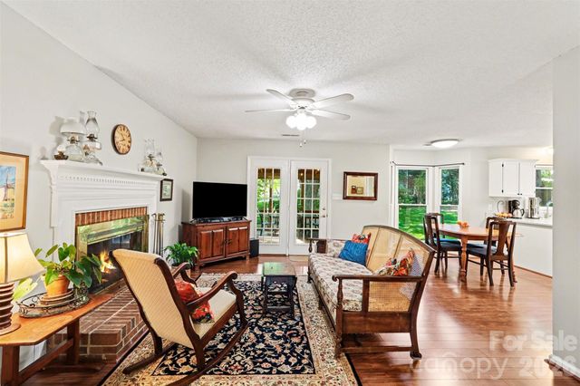 7218 Glen Brook Lane, Charlotte, NC 28269