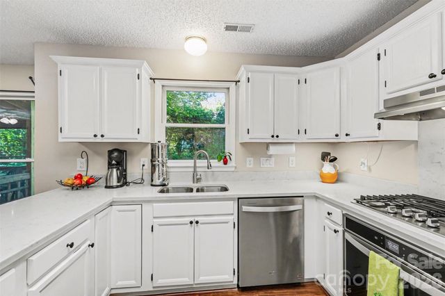 7218 Glen Brook Lane, Charlotte, NC 28269