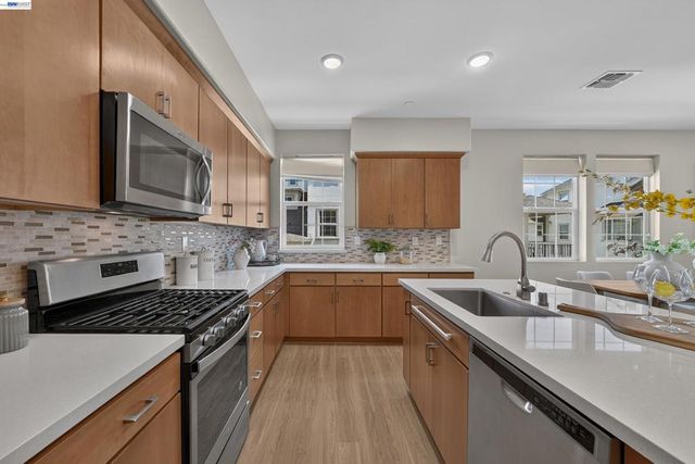 37623 Shelter Rd, Newark, CA 94560